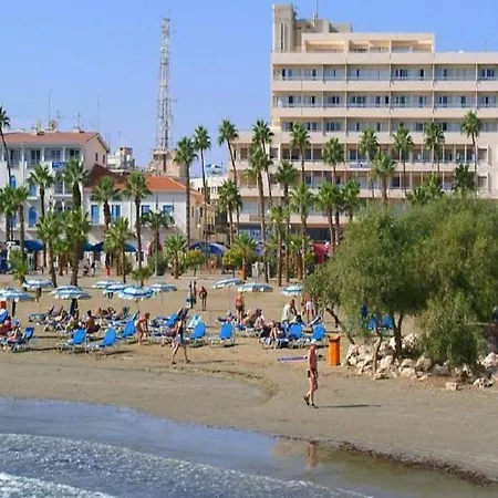 Ibis Styles Larnaca Hotel 2*