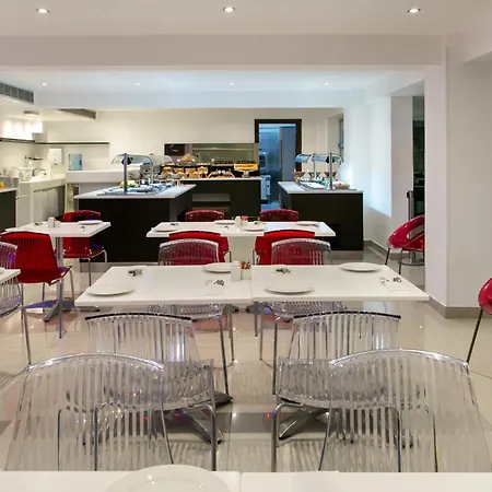 Ibis Styles Larnaca 2*