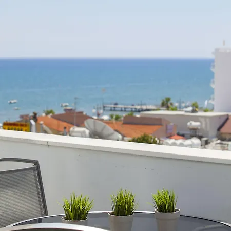 Ibis Styles Larnaca 2*